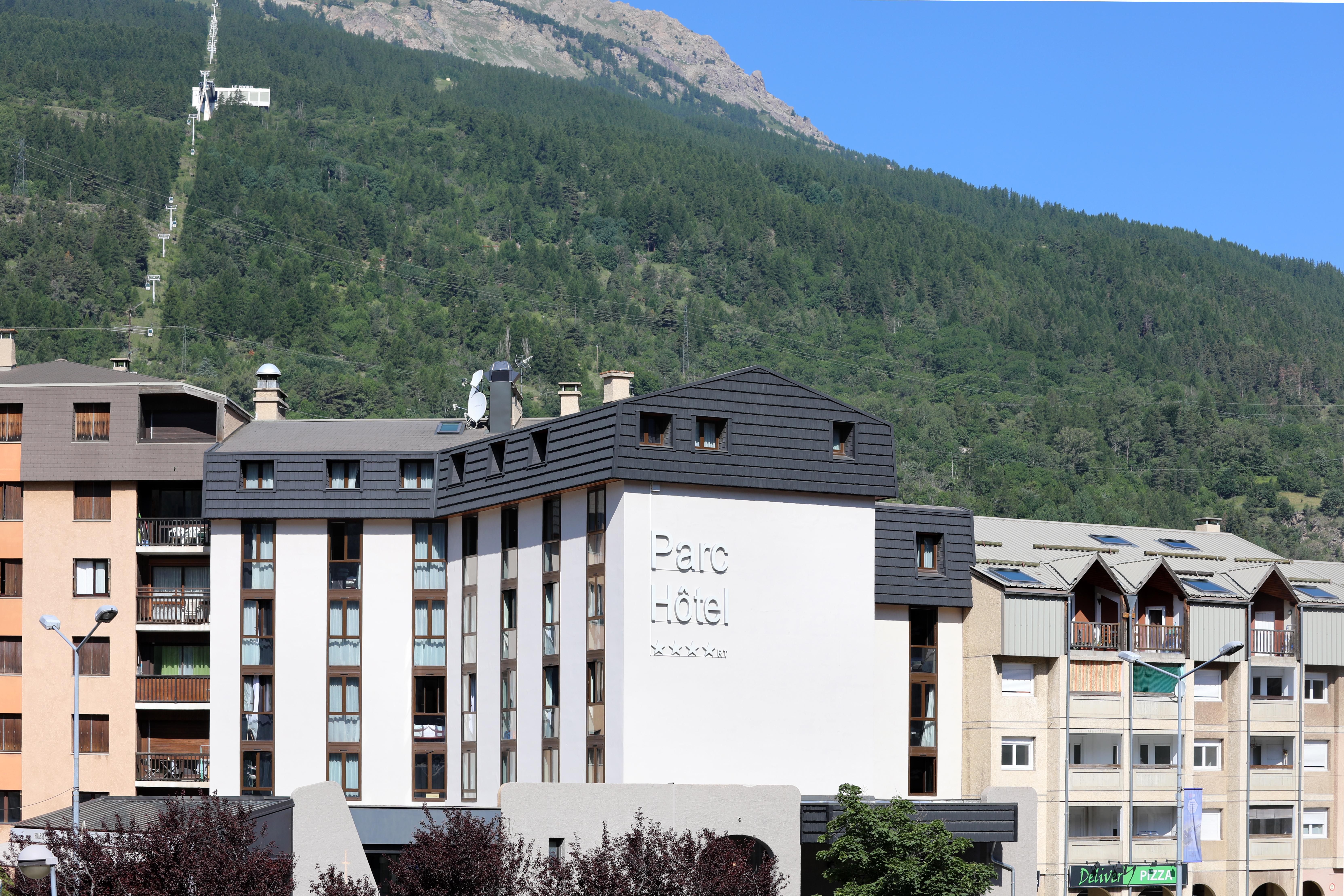 Sowell Hotels Le Parc & Spa Briançon Extérieur photo